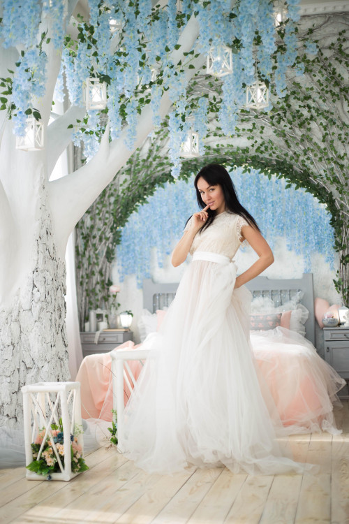 Liana singles dating london